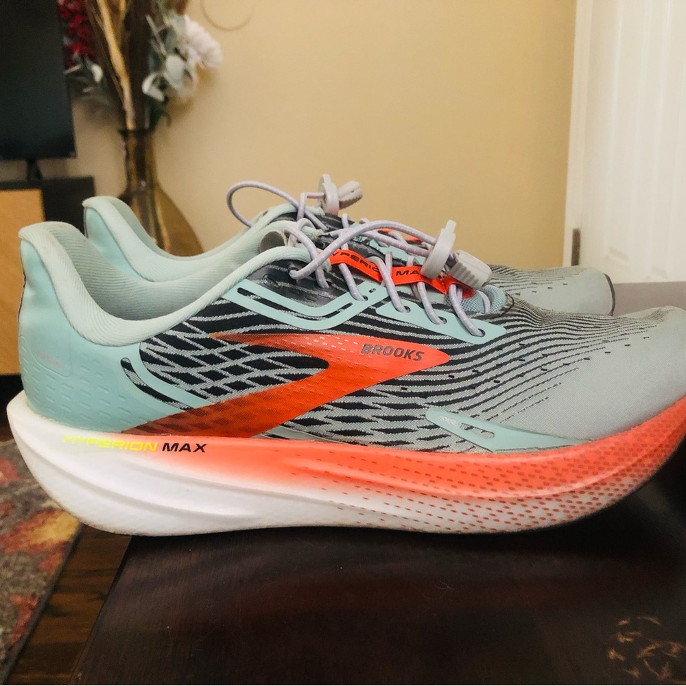 Brooks Women's Hyperion Max Running Shoes - Mint Green with Coral Orange